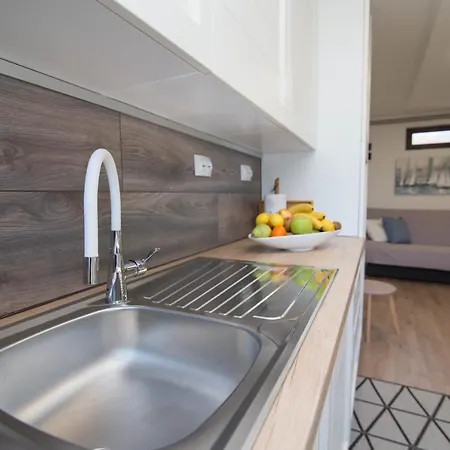 Bato A2+1 * Veli Losinj