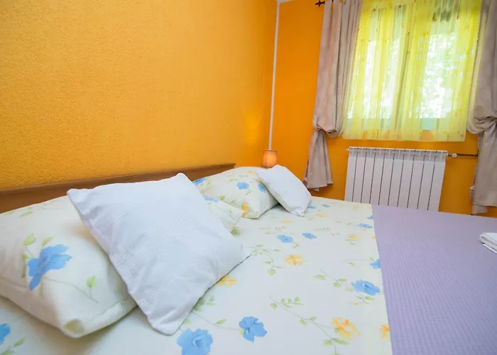 Lägenhet Bato A2+1 *